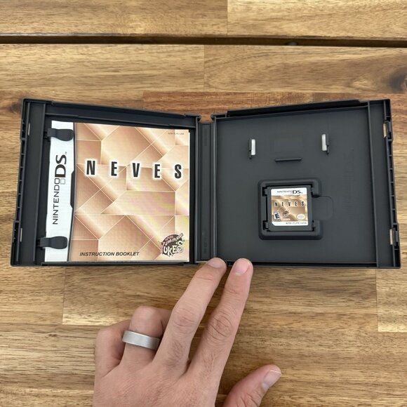 Neves (Nintendo DS, 2007) Complete Collectible Manuals RARE Tested Watch Video - Picture 9 of 13